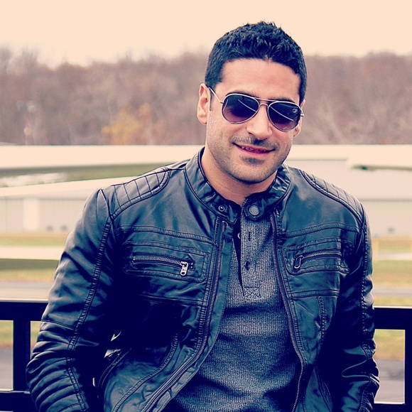 Meet your Posher, Gilbert - Picture 1 of 1